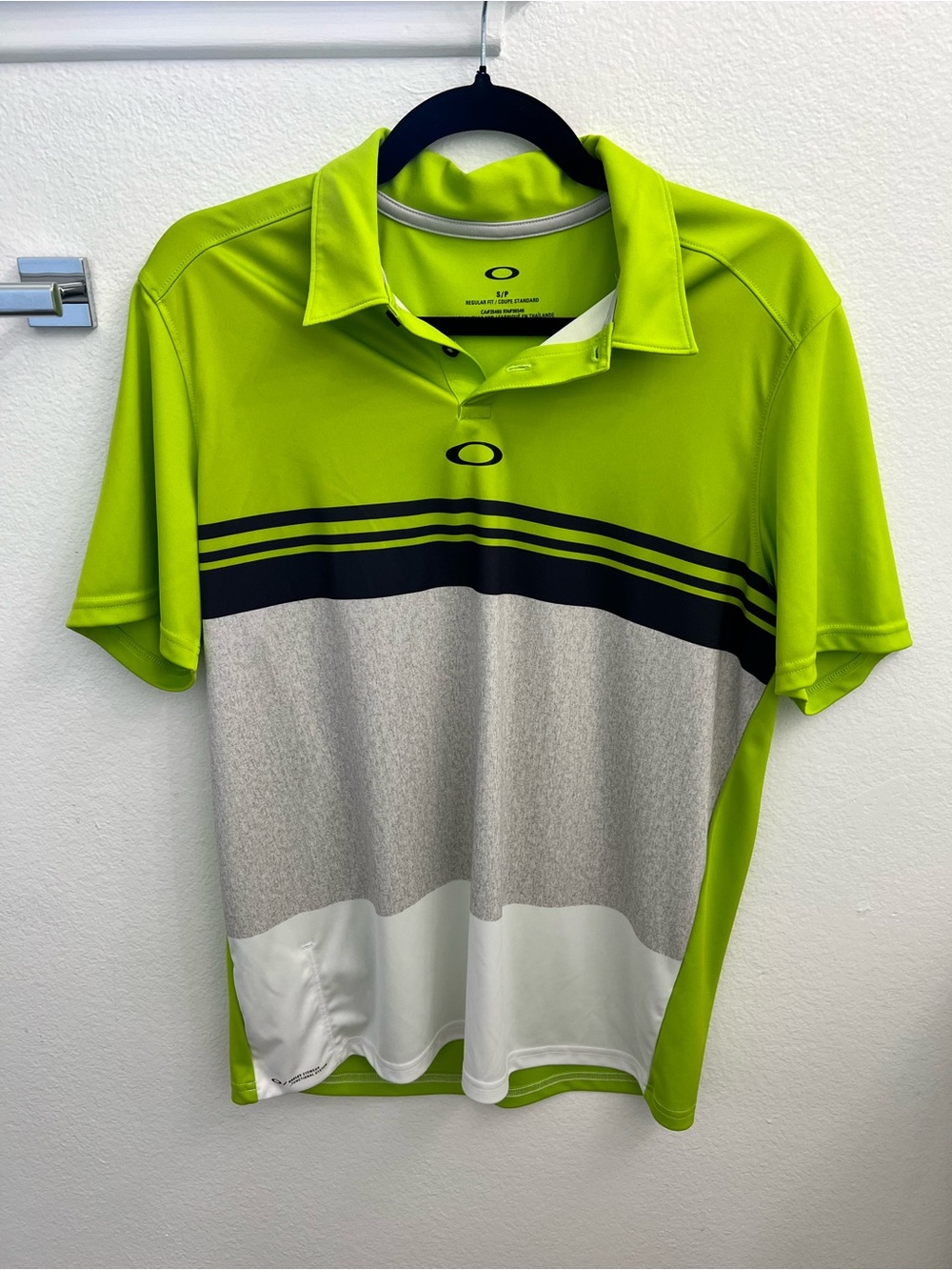 Oakley Men’s Golf Shirt